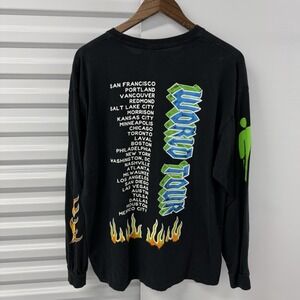 Billie Eilish 2019 World Tour Long Sleeve XL Black Graphic Tee